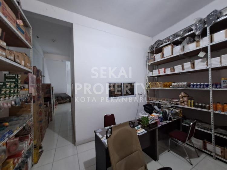 Lihat semua foto