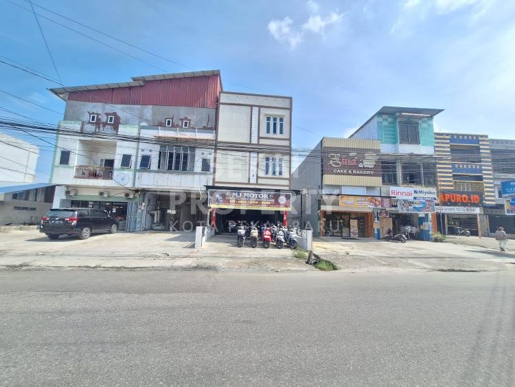 Dijual Ruko bisnis 2 lantai  + Tanah 1000 M2 Di belakang ruko Lokasi JL.Durian, Pekanbaru