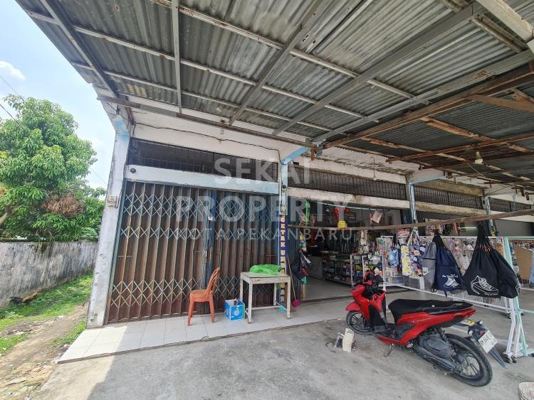Di jual 2 unit ruko/ kios 1 lantai lokasi tepi Jalan Suka Karya Panam tengah kota Pekanbaru