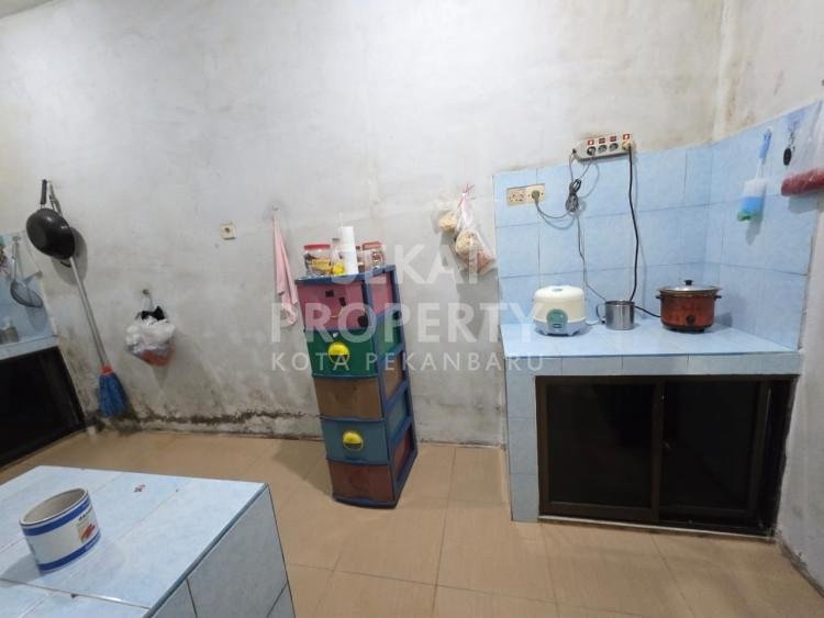 Dijual Ruko 3 Lantai di Komplek Perukoan Jl. Tuanku Tambusai