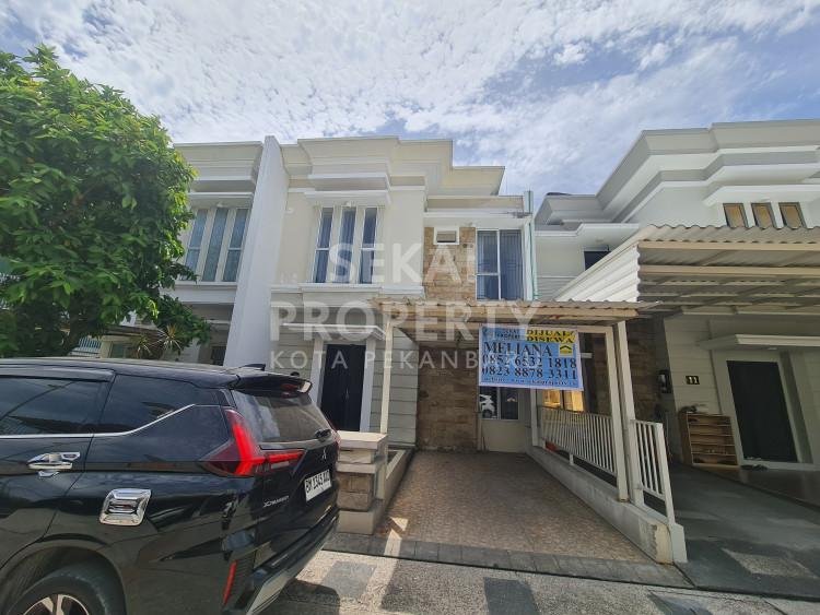 Dijual 1 unit Rumah Semi Furnish lokalsi Jalan Siak / Riau tengah kota Pekanbaru
