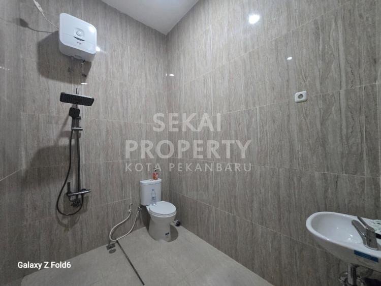 Lihat semua foto