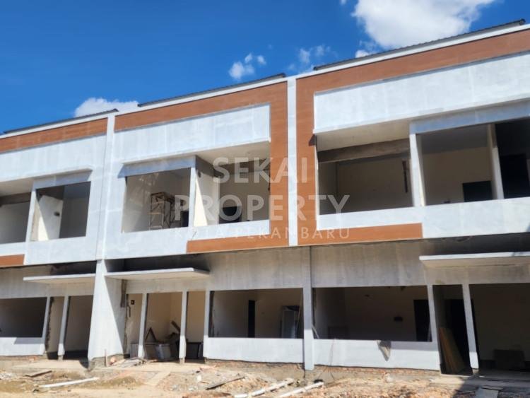 Dijual rumah mewah 2lt tengah kota lokasi Riau Ujung Jl. Karya Indah - Pekanbaru