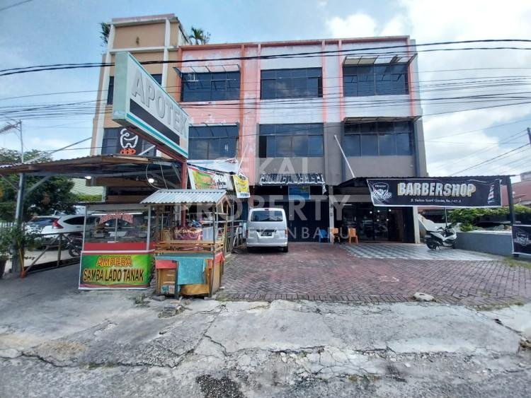 DI JUAL RUKO 3 LANTAI TEPI JALAN BESAR JL SULTAN SYARIF KASIM PEKANBARU