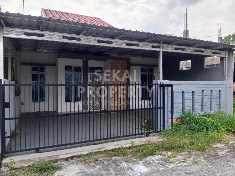 DIJUAL RUMAH SIAP HUNI Jl. HANG TUAH dekat  HAWAII - PASAR TANGOR