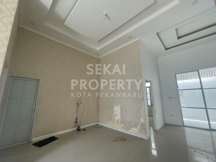 DIJUAL RUMAH MEWAH MINIMALIS JL. PARIT INDAH
