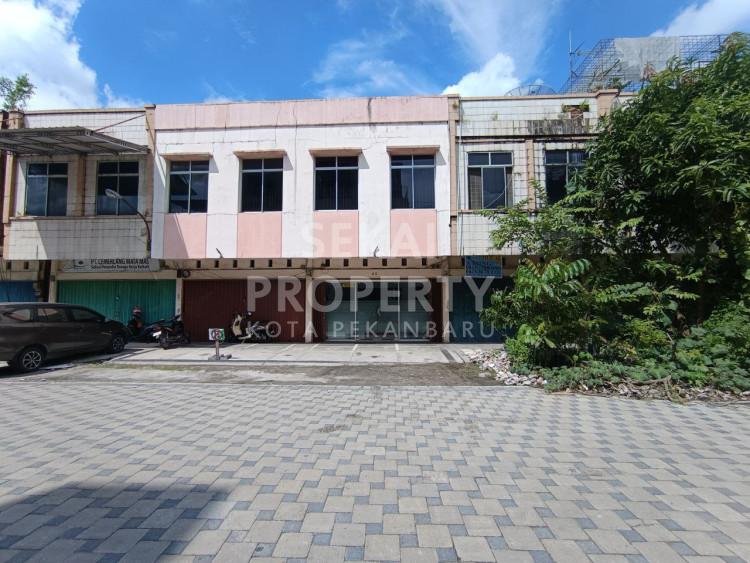 DI JUAL RUKO 2 LANTAI DALAM KOMPLEK LOKASI JL SOEKARNO HATTA