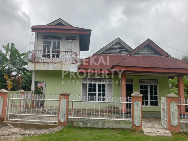 DIJUAL RUMAH DENGAN TANAH LUAS LOKASI PANDAU PERMAI-PEKANBARU