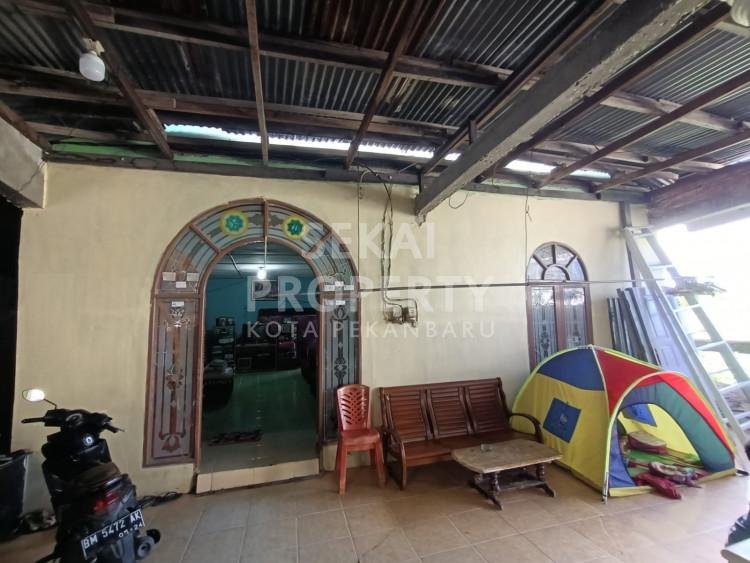 Dijual rumah + 7 rumah Kontrakkan di Jundul baru - Pekanabru