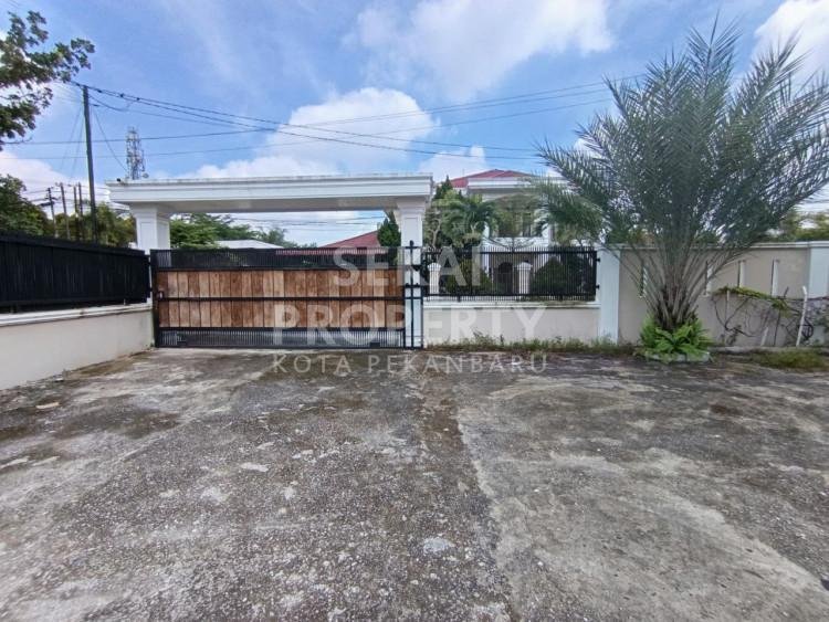 DI JUAL RUMAH JL PURWODADI PEKANBARU