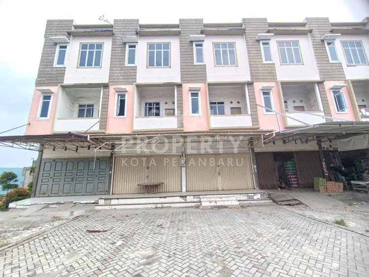 Dijual Ruko Gandeng Tepi Jalan Besar - Di Jalan Arengka 2 / Jalan Siak 2 Pekanbaru