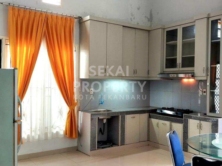 Lihat semua foto