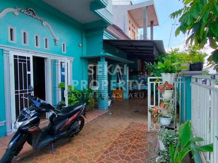 Dijual rumah 2 lantai dekat Soekarno Hatta