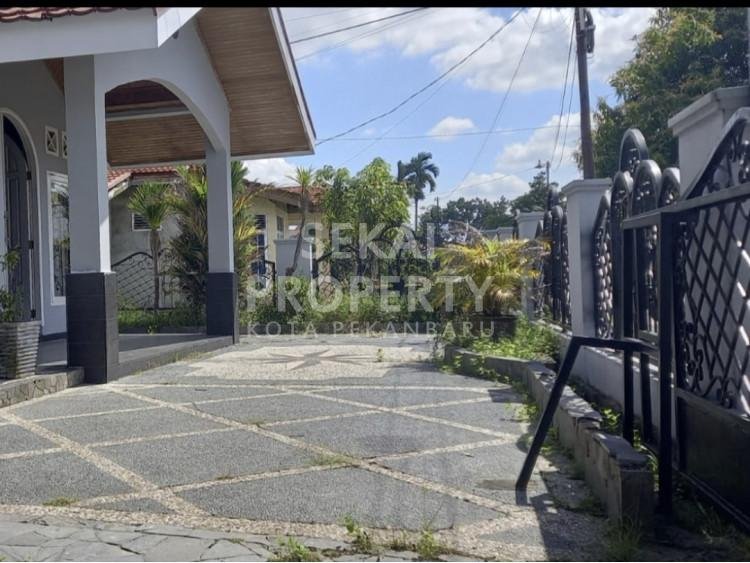 DIJUAL RUMAH BULATAN CANTIK, SIAP HUNI LOKASI DEKAT JL SIGUNGGUNG - PEKANBARU