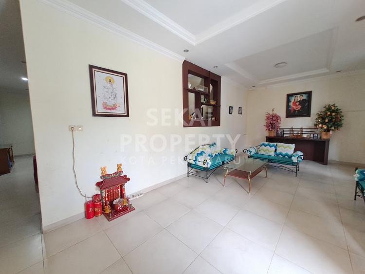 DIJUAL RUMAH CLISTER 2 LT LOKASI DI JL.PEMUDA KOMPLEK PONDOK MUTIARA-PEKANBARU