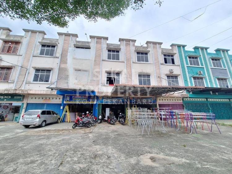 DIJUAL 2 UNIT RUKO GANDENG 3 LANTAI LOKASI TEPI JALAN HANGTUAH-PEKANBARU