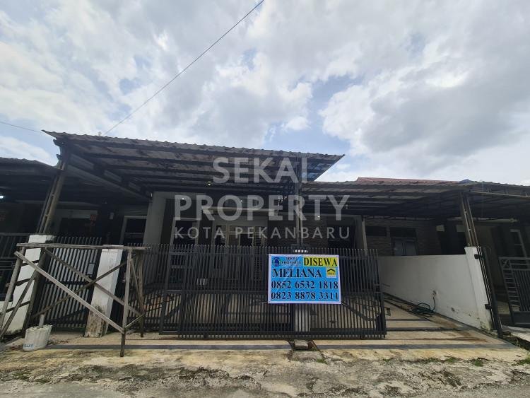 Di sewakan rumah cluster siap huni lokasi Soekarno Hatta dekat ke Sekolah Darma loka kota Pekanbaru