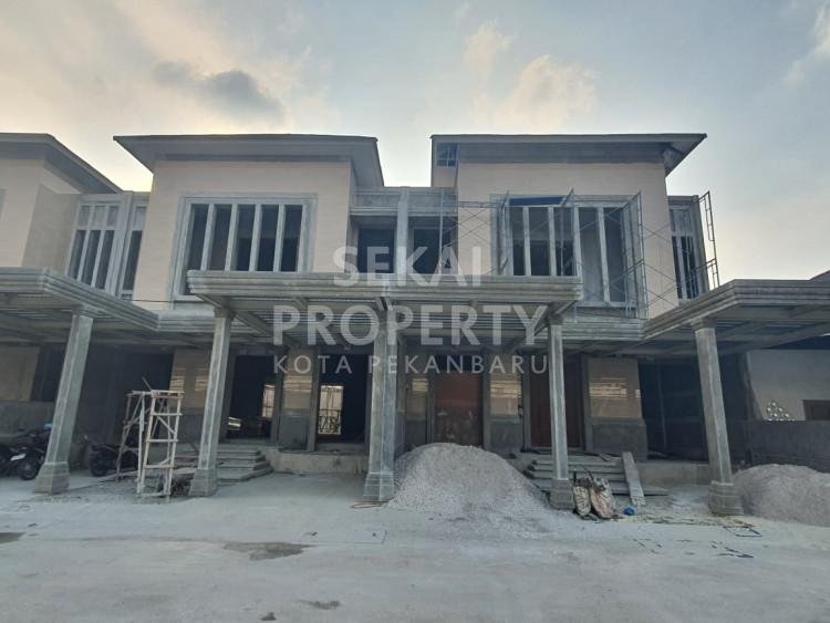 DIJUAL RUMAH CLUSTER MEWAH 2LANTAI LOKASI JL. SEPAKAT - PEKANBARU
