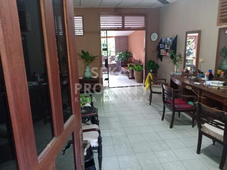 Lihat semua foto