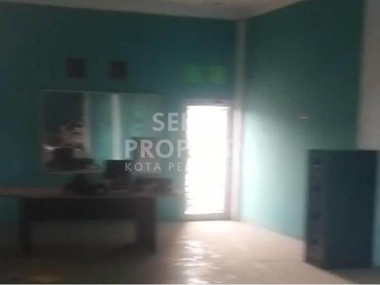 DIJUAL RUKO 2LT POSISI HOOK LOKASI JL. SEKOLAH / RUMBAI