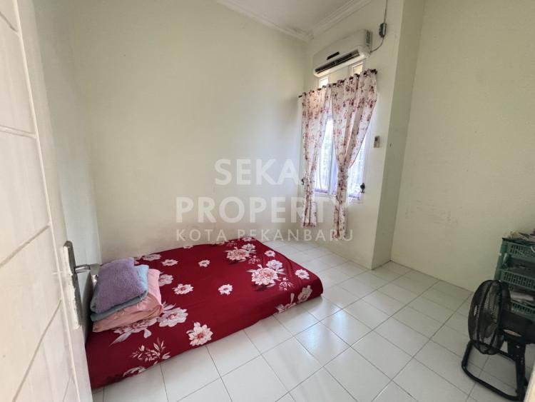 Lihat semua foto
