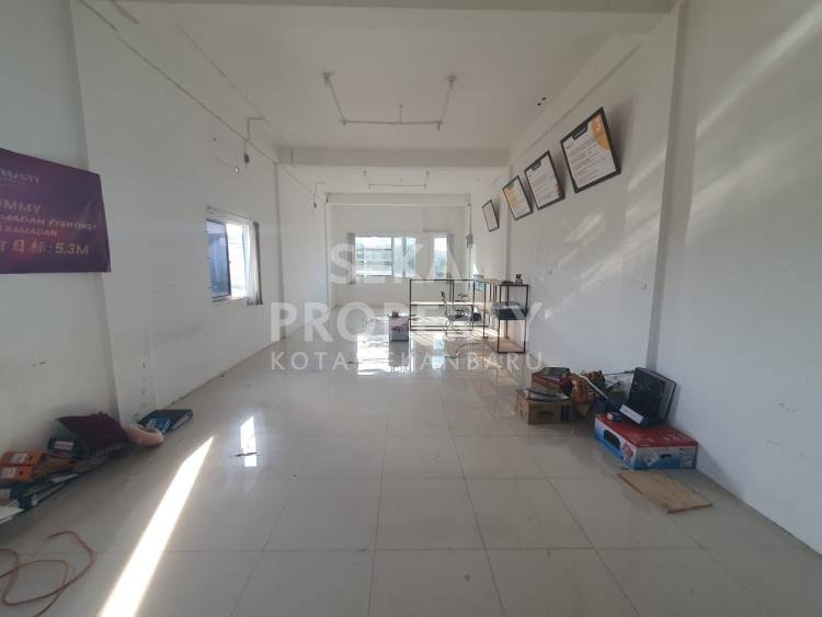 Lihat semua foto