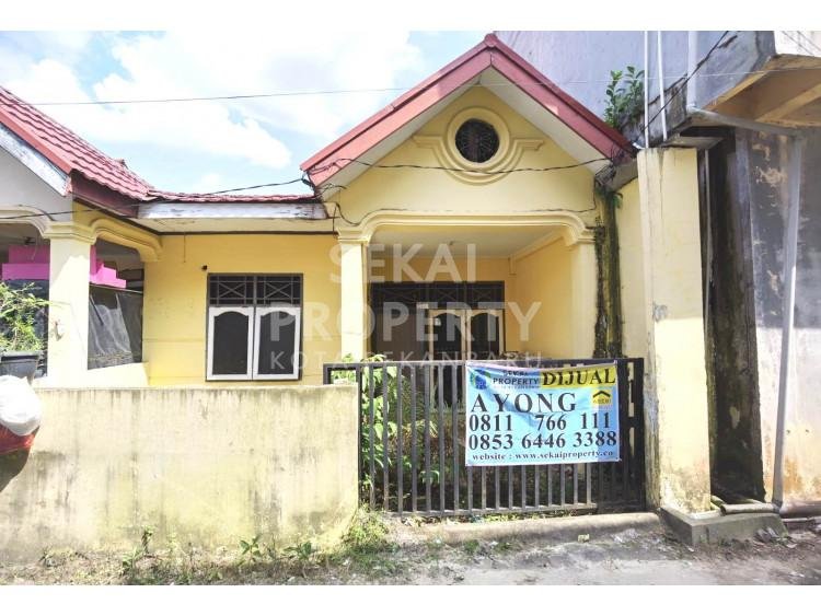 Dijual rumah tengah kota dan murah di Jl. Bambu Kuning - Pekanbaru