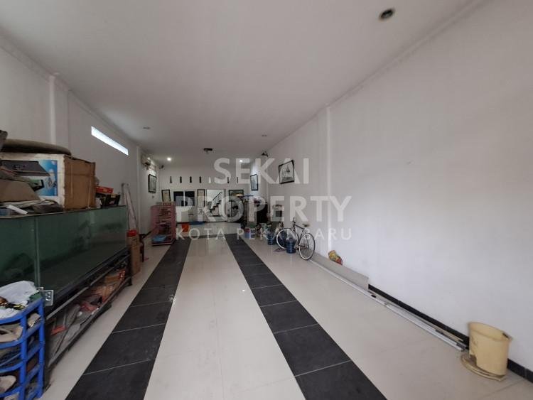 DIJUAL RUKO 3,5 LANTAI SIAP PAKAI POSISI HOOK LOKASI JL. PEMUDA - PEKANBARU