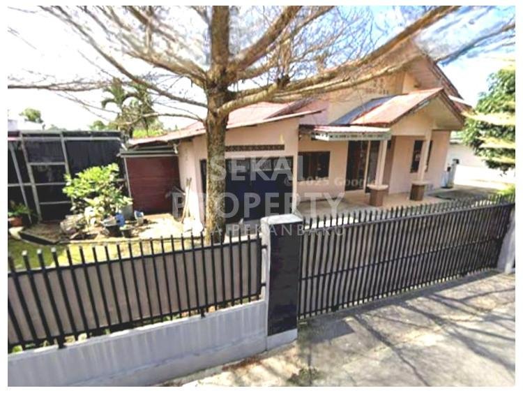 DIJUAL CEPAT RUMAH BULATAN DENGAN TANAH LUAS LOKASI JL.SAKUNTALA-PEKANBARU