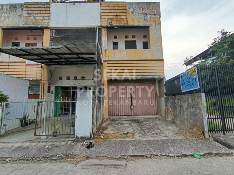 DI JUAL RUKO 2 LANTAI JL  PEMUDA  / SEKOLAH