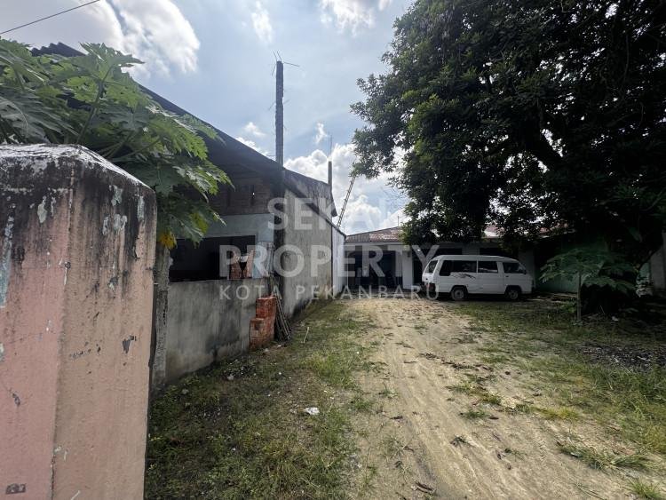 DIJUAL TANAH BONUS BANGUNAN JL.HANGTUAH