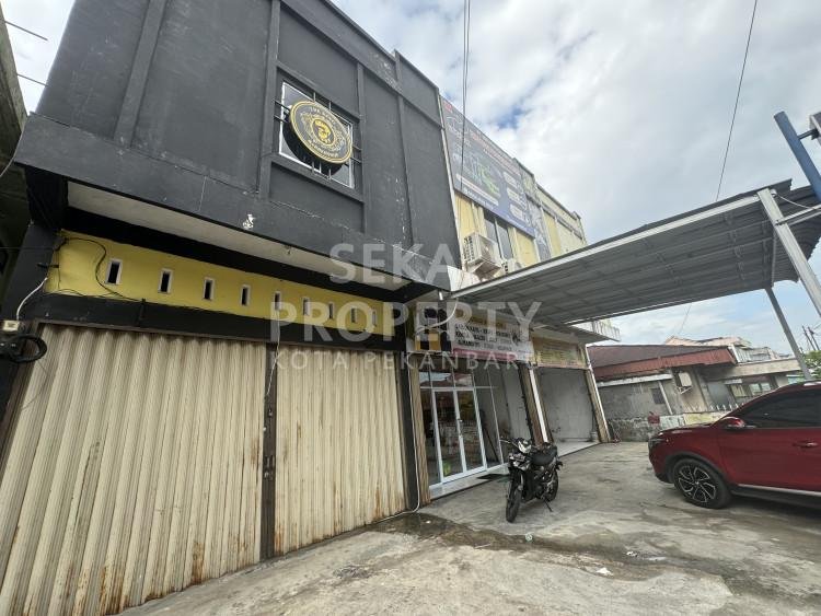Lihat semua foto