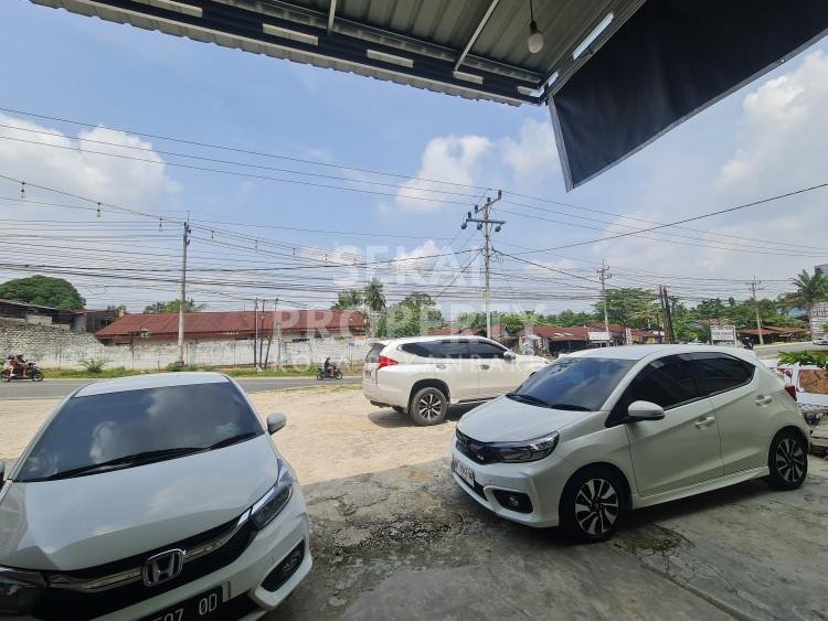 Lihat semua foto