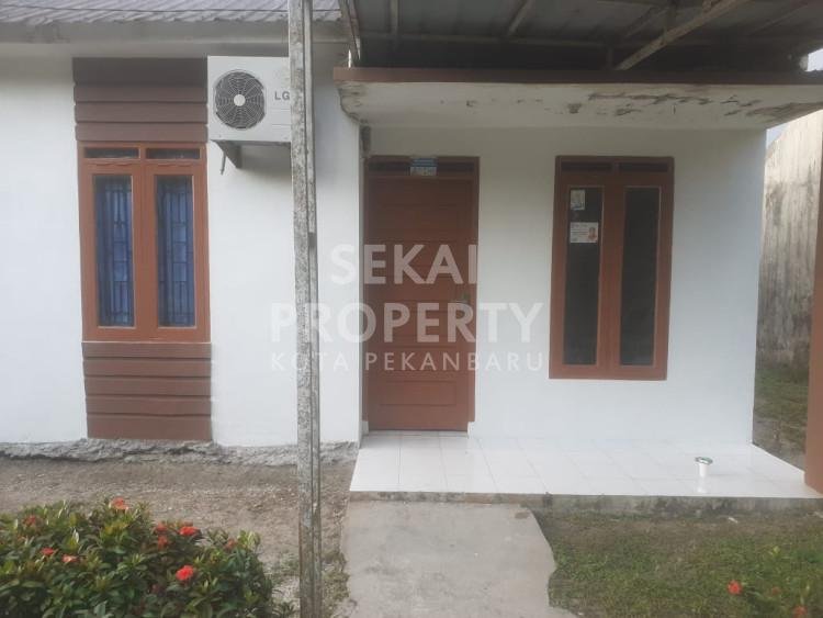 DIJUAL RUMAH SIAP HUNI DALAM PERUMAHAN LOKASI JL.TEROPONG/CIPTA KARYA UJUNG-PEKANBARU