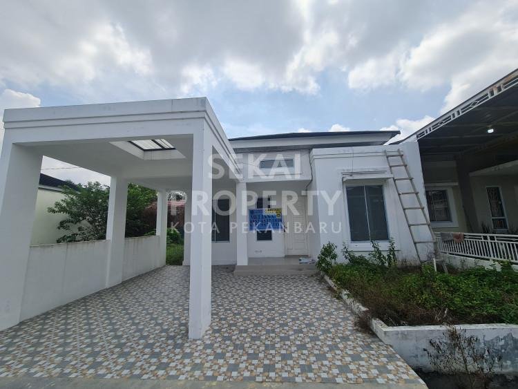 Di Jual Dan Di Sewakan 1 unit rumah cluster 1 lantai siap huni lokasi Soekarno Hatta tengah kota Pekanbaru