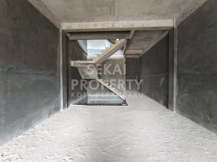 Dijual 2 Unit Ruko di Komplek Perukoan Jl. Jendral Sudirman