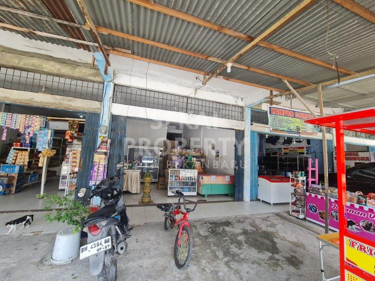 Dijual 1 unit ruko 1 lantai ( kios ) untuk tempat usaha tepi Jalan Lokasi Suka Karya Panam tengah kota Pekanbaru