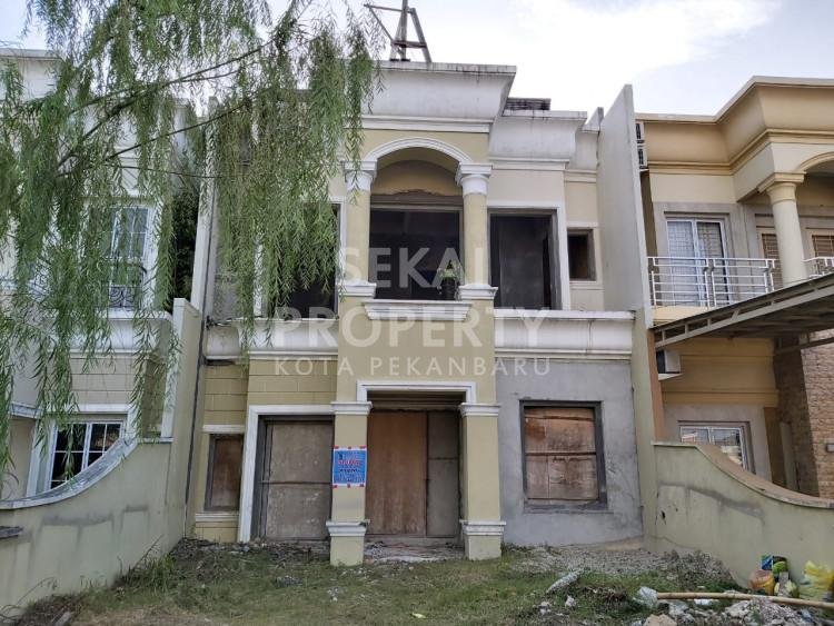 Dijual Rumah 2 Lt. Sudirman City Square, Pekanbaru