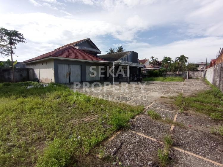 Disewakan Rumah Bulatan 1.5lt, lokasi JL.Bahagia, bukit Raya - Pekanbaru