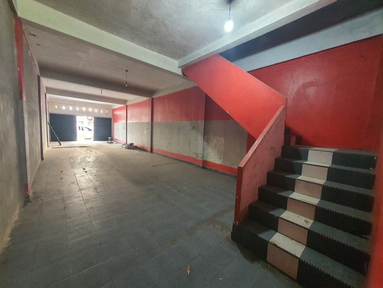 Disewakan ruko 3lt full keramik lokasi dekat jalan nangka pekanbaru