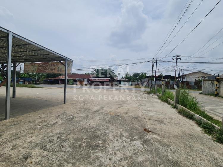 Di Jual 1 unit Ruko 2 lantai tepi Jalan Lokasi Umban Sari Rumbai tengah kota Pekanbaru