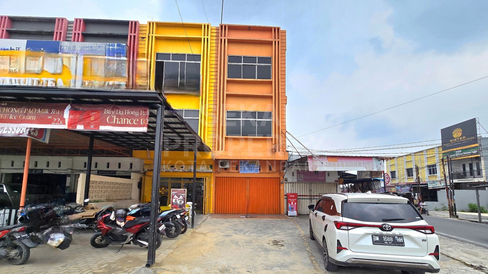 Disewakan Ruko 3 Lantai Siap Pakai Lokasi Jl.hr.soebrantas/panam-pekanbaru