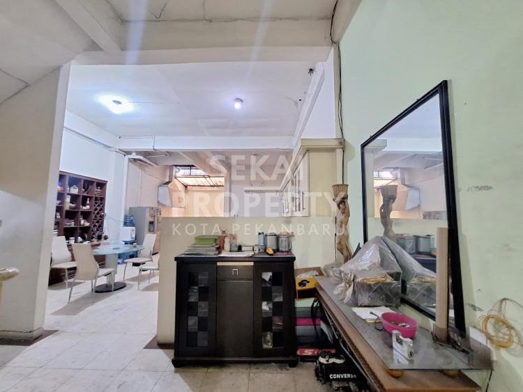 DIJUAL RUMAH 4 LANTAI LOKASI JL.KUANTAN RAYA - PEKANBARU
