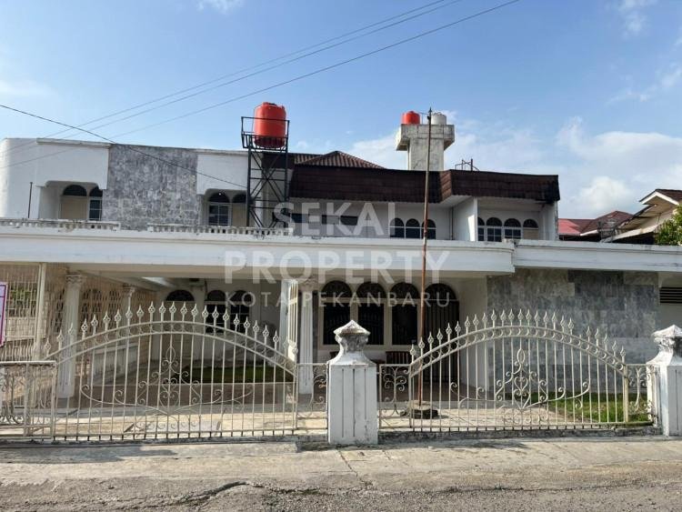 Dijual Rumah Bulatan Type 400 M2, Belakang Transmart- Naggalo Padang