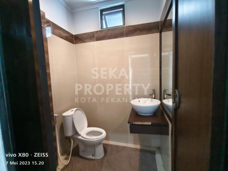 Lihat semua foto