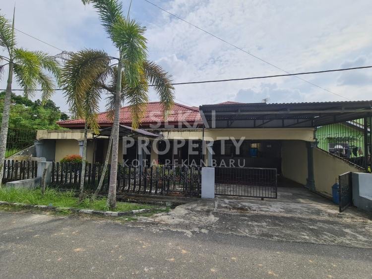 Di jual rumah bulatan lokasi Jalan Sekolah Rumbai dekat dengan Polsek Rumbai Pesisir Pekanbaru