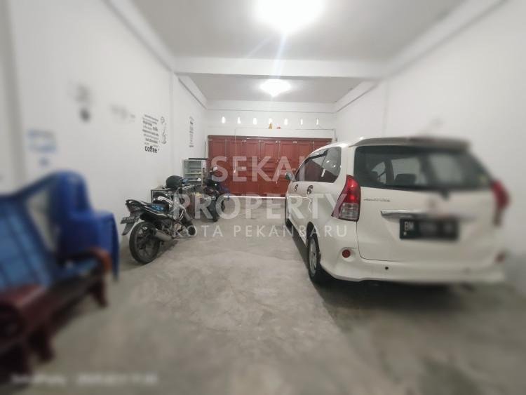 Dijual Ruko 2 1/2 Lantai Siap Huni - Dekat Jalan Lily Pekanbaru