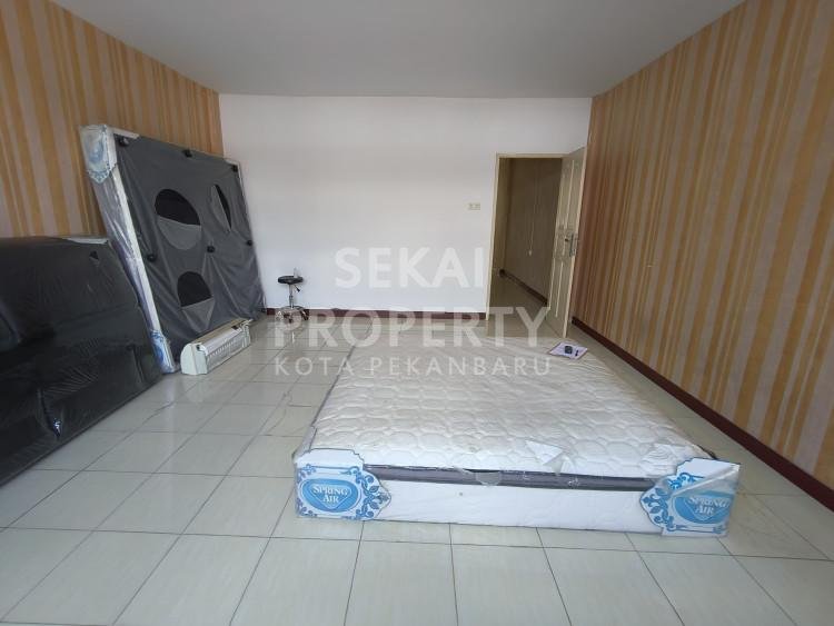 Lihat semua foto