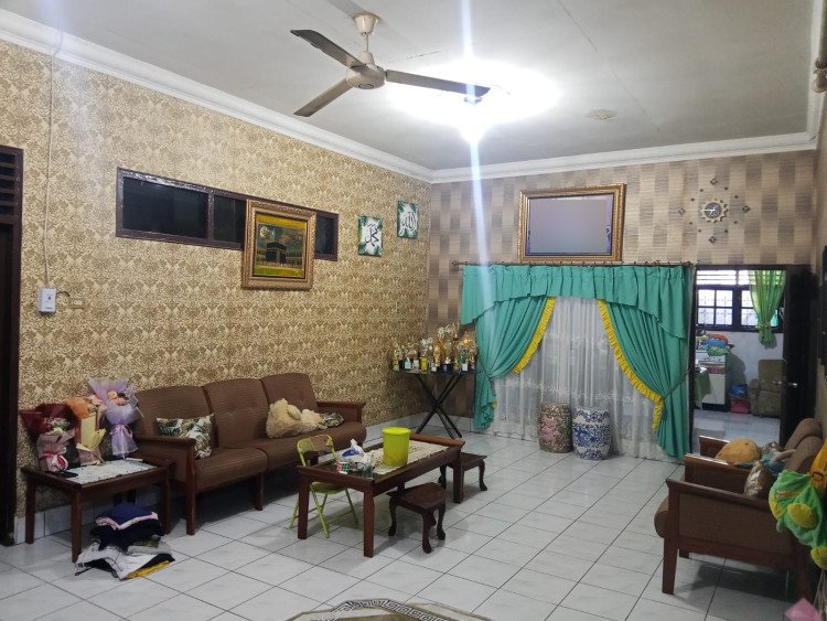 Lihat semua foto