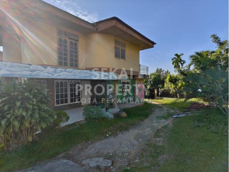 DIJUAL RUMAH PLUS KOS-KOSAN DEKAT LOKOMOTIF